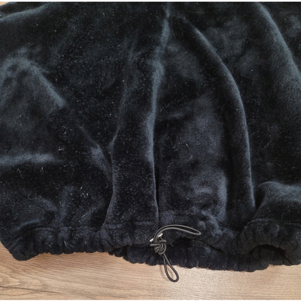 Women's black fleece sherpa weekend edition pull over crop top hoodie size small - Picture 2 of 6